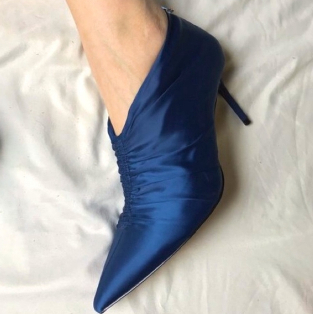 Zara Blue Heeled Ankle Boots with Modern Silhouette Size 41